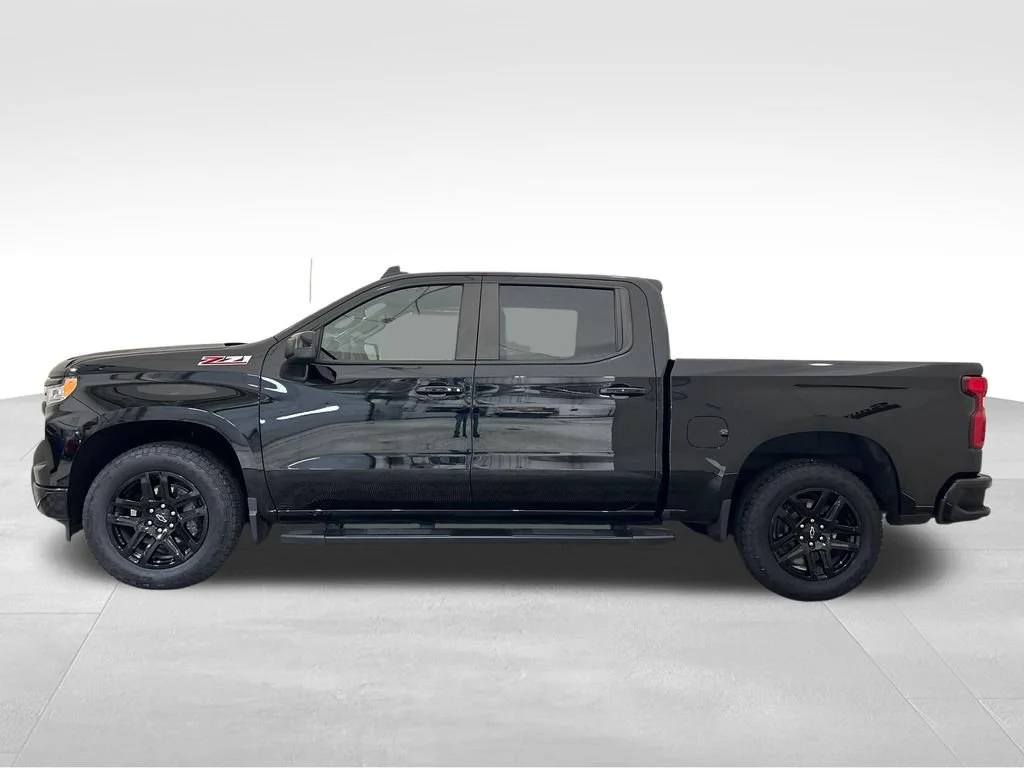 Used 2023 Black Chevrolet RST image 2