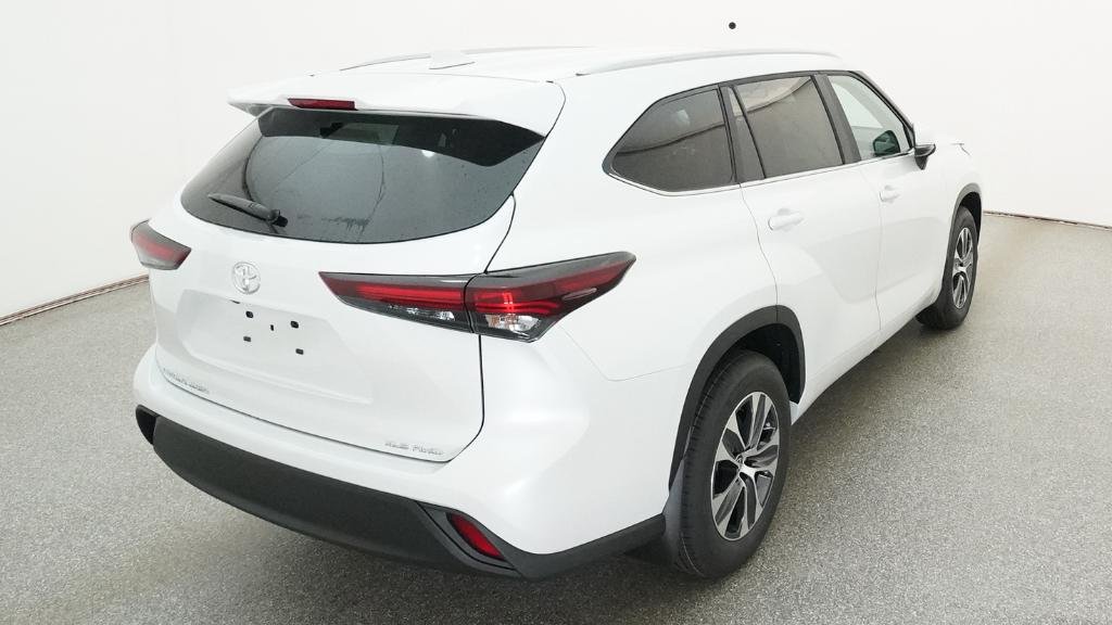 New 2026 Wind Chill Pearl Toyota XLE image 20
