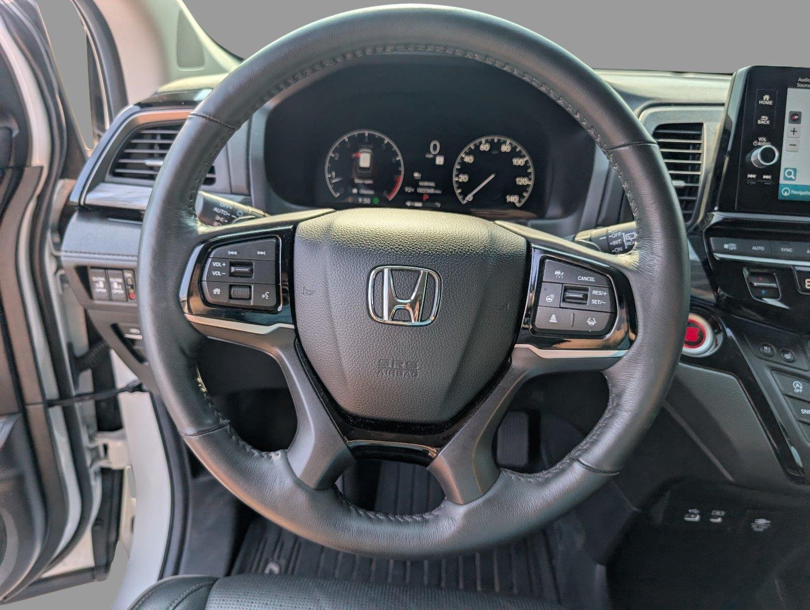 Used 2025 Platinum White Pearl Honda Elite image 27