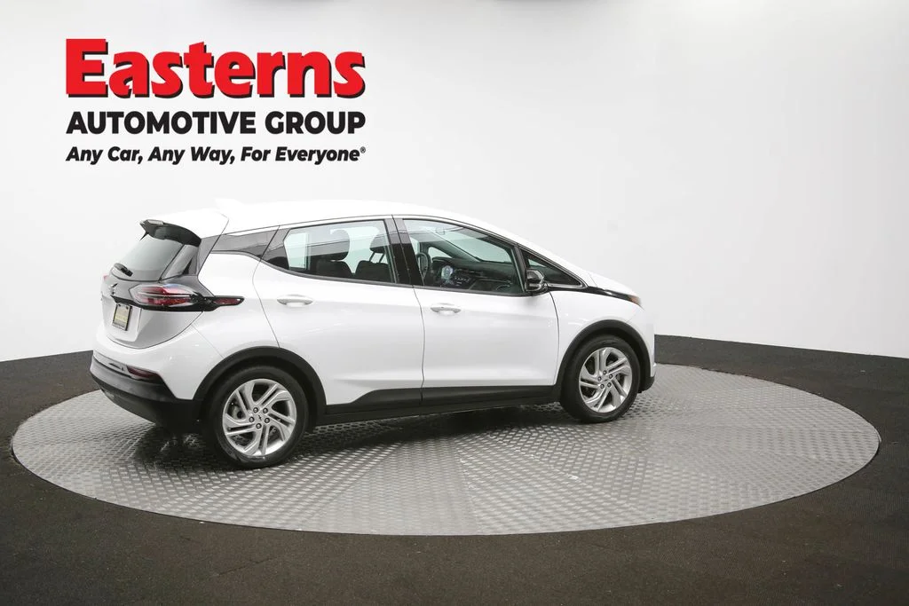 Used 2023 White Chevrolet 1LT image 42
