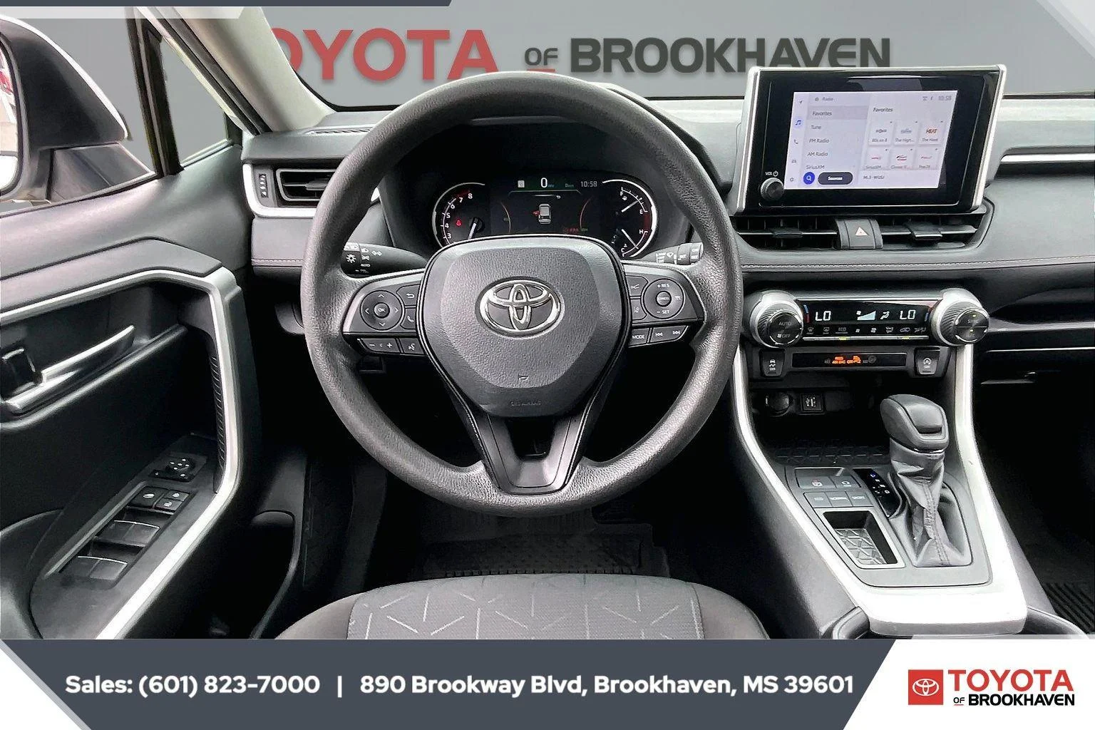 Used 2024 Ice Cap Toyota XLE image 5