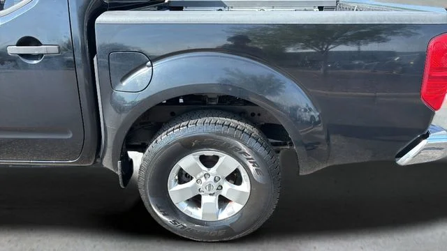Used 2013 Black Nissan SV image 37