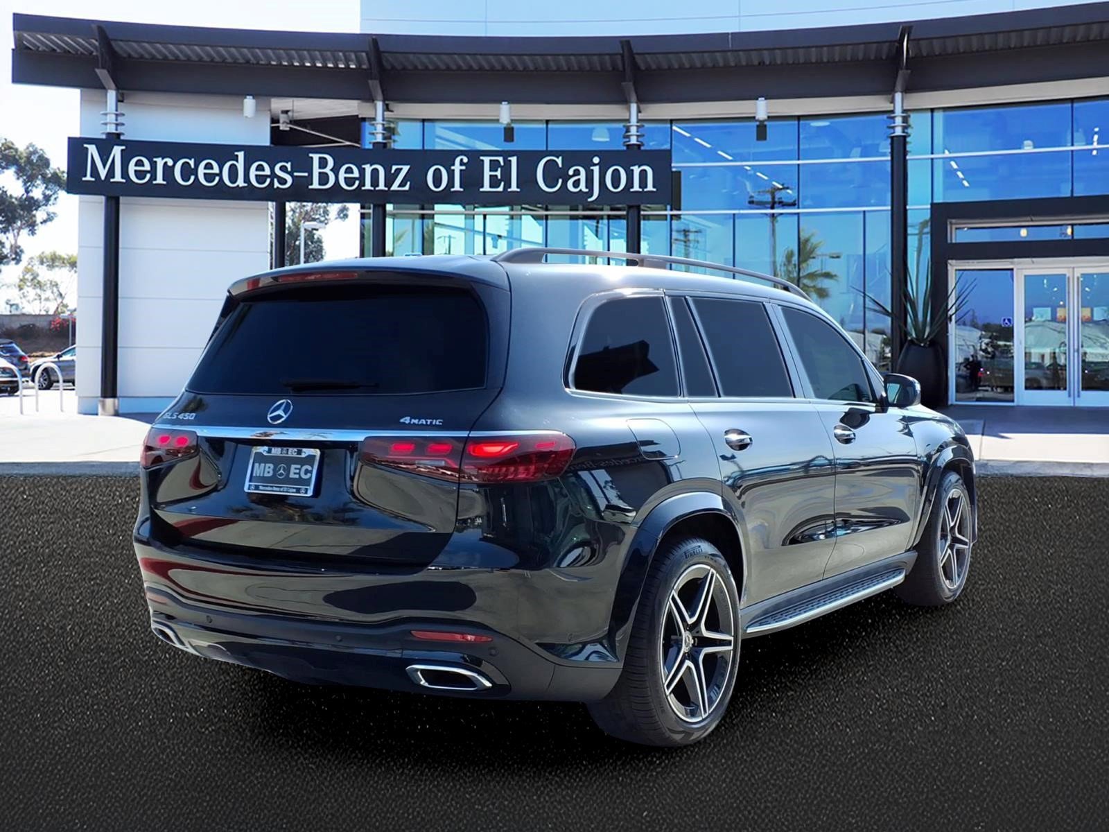 New 2026 Obsidian Black Metallic Mercedes-Benz 450 image 3