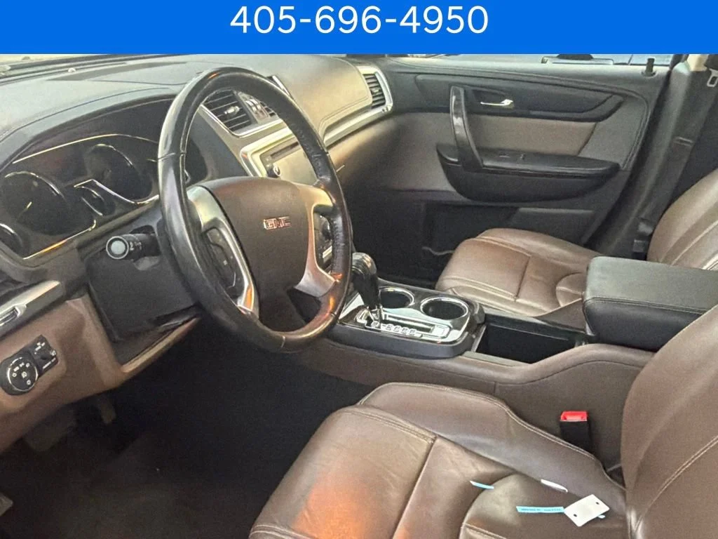 Pre-Owned 2016 GMC Acadia SLT