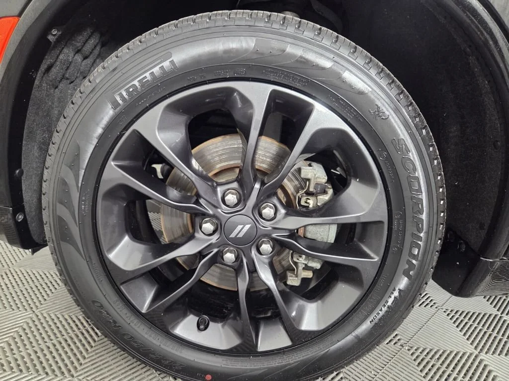 Used 2023 DB Black Clearcoat Dodge R/T Plus image 7