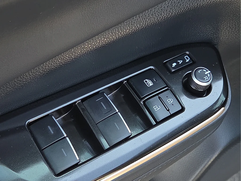 Used 2024  Toyota XLE image 14