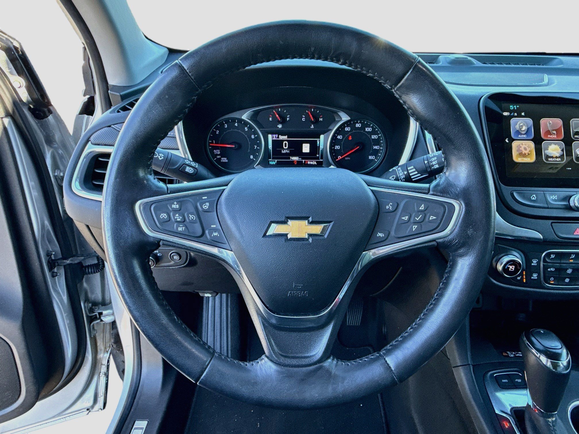 Used 2018 Silver Ice Metallic Chevrolet Premier image 16