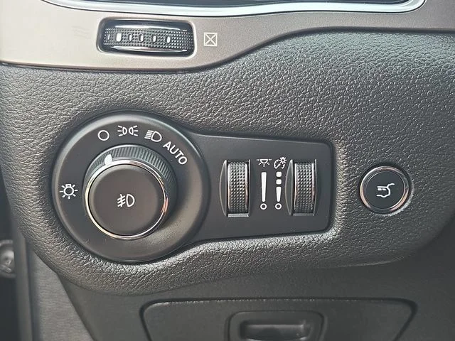 Certified Used 2020 Black Jeep Limited image 21