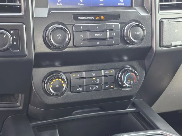 Used 2019 Black Metallic Ford XL image 19