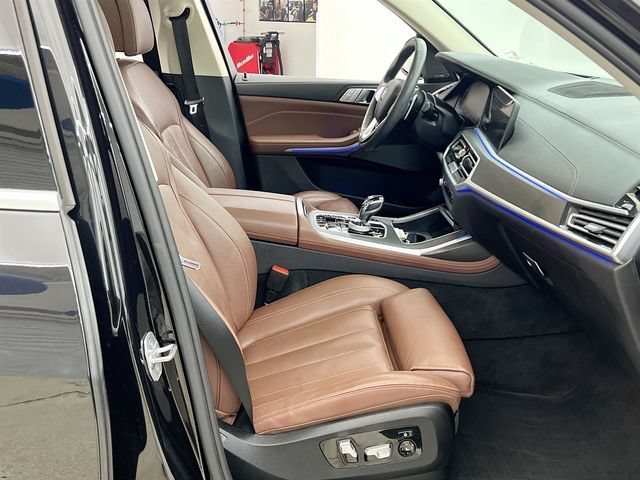 2020 BMW X7 40i - Photo 15