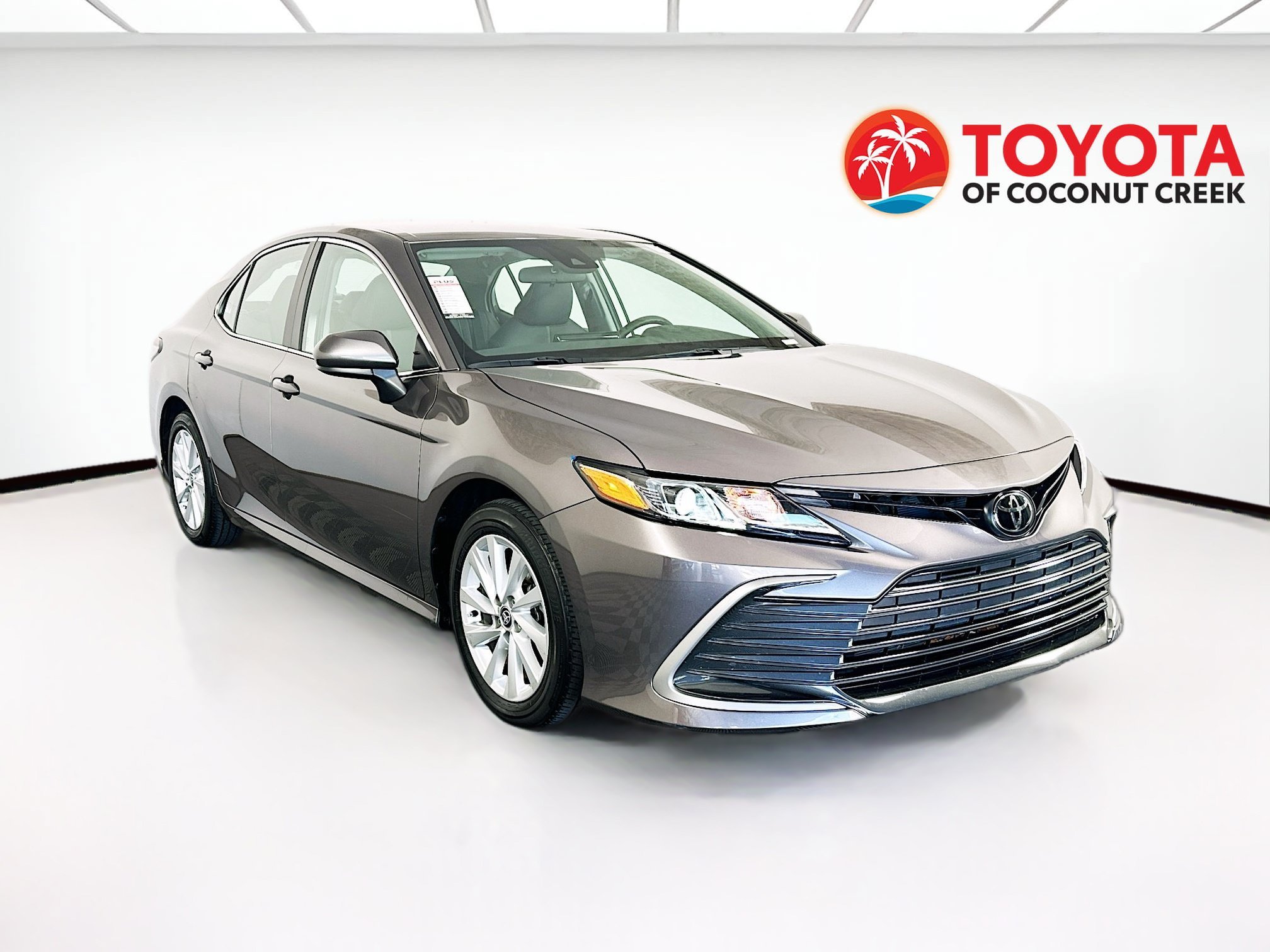 Used 2023 Predawn Gray Mica Toyota LE image 1