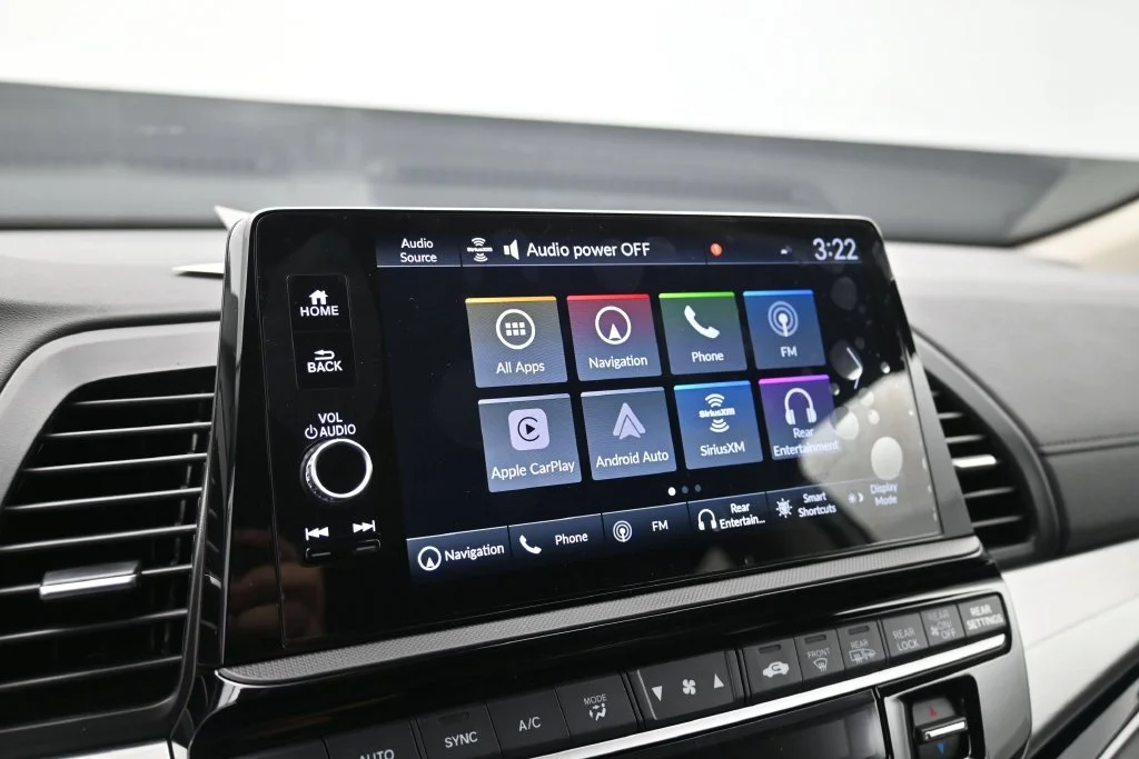 New 2027 Platinum White Pearl Honda Touring image 43