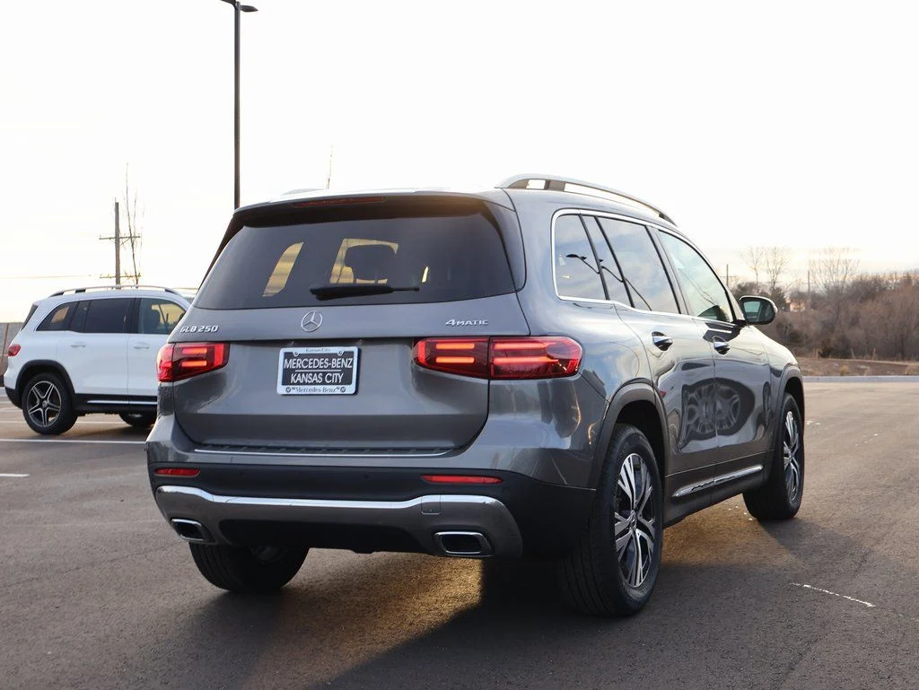New 2026 Gray Mercedes-Benz GLB 250 image 7