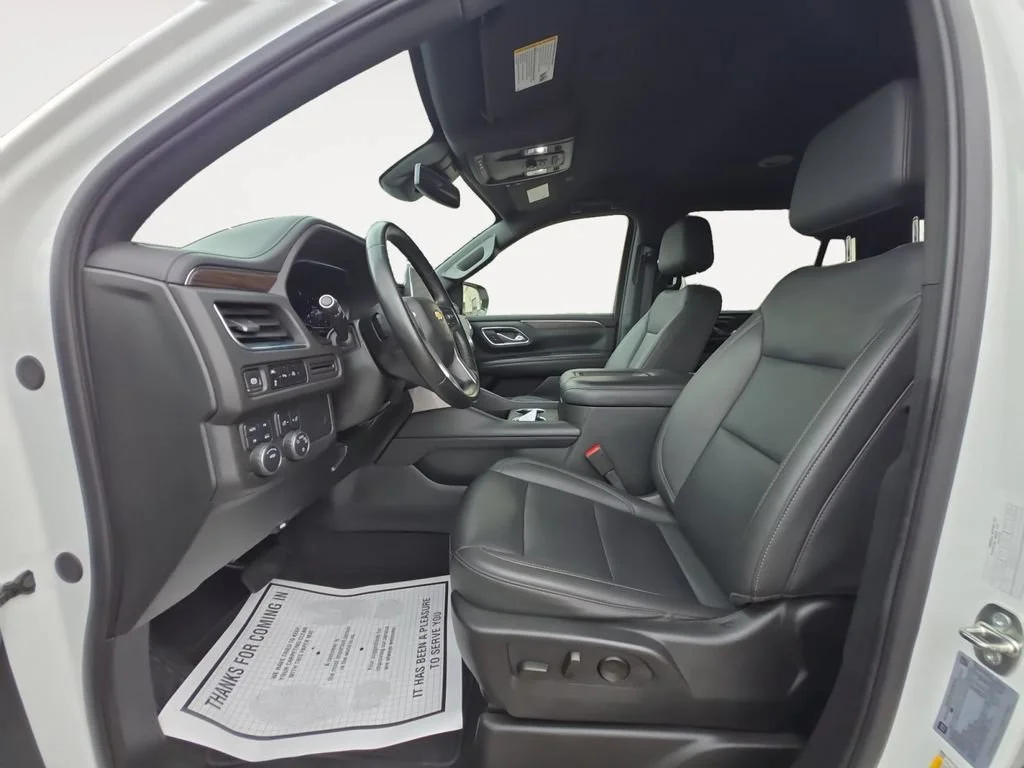 Used 2024 Summit White Chevrolet LT image 10