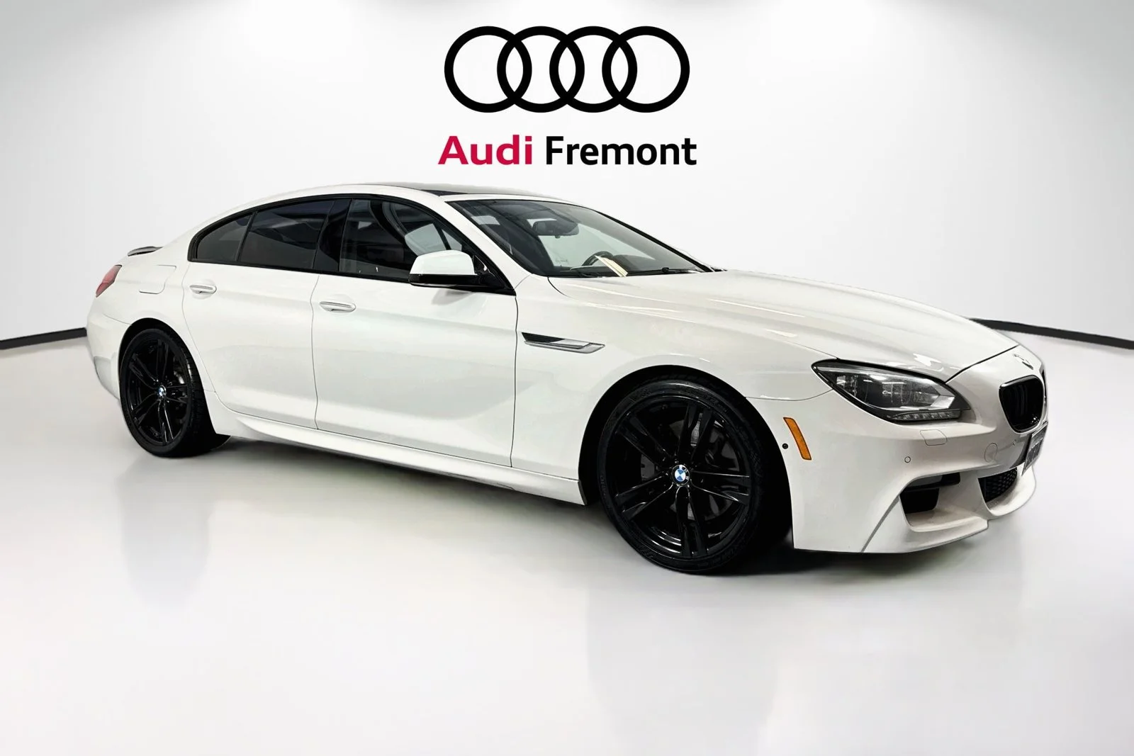 Used 2015 Alpine White BMW 650i image 7