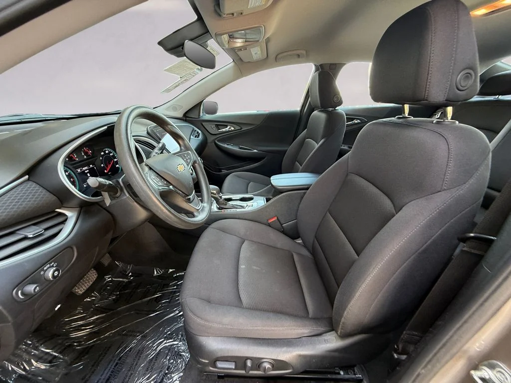 Used 2025 Gray Chevrolet LT image 10