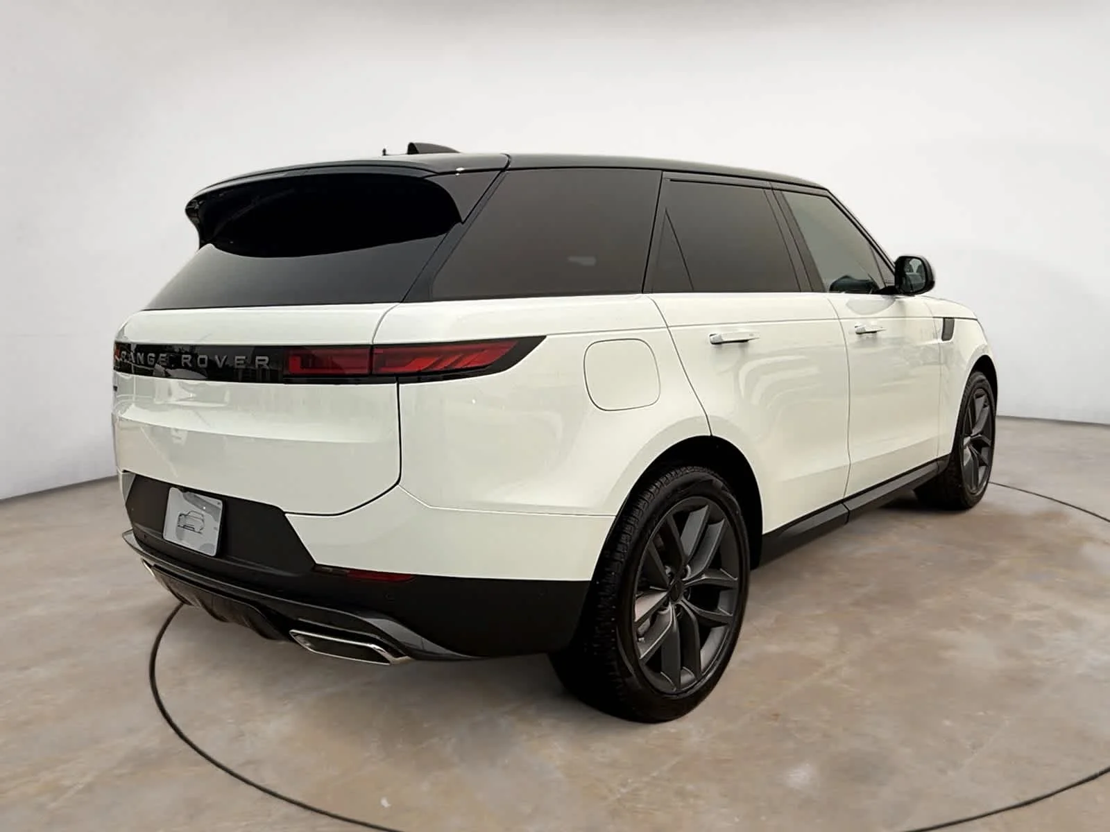 New 2026 Fuji White Land Rover SE image 5