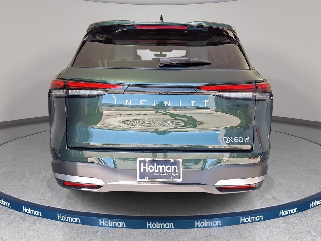 New 2027 DEEP EMERALD INFINITI Luxe AWD image 5