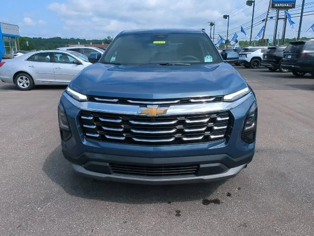 Used 2026 Lakeshore Blue Metallic Chevrolet LT image 4