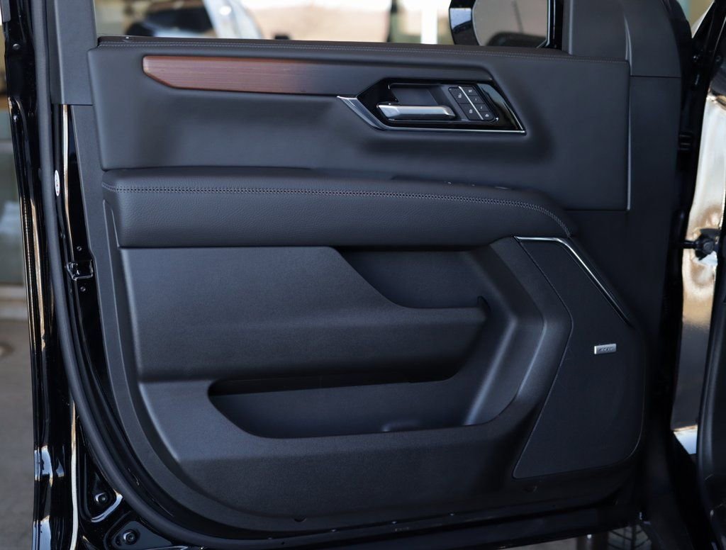 2026 GMC Yukon XL Denali - Photo 28