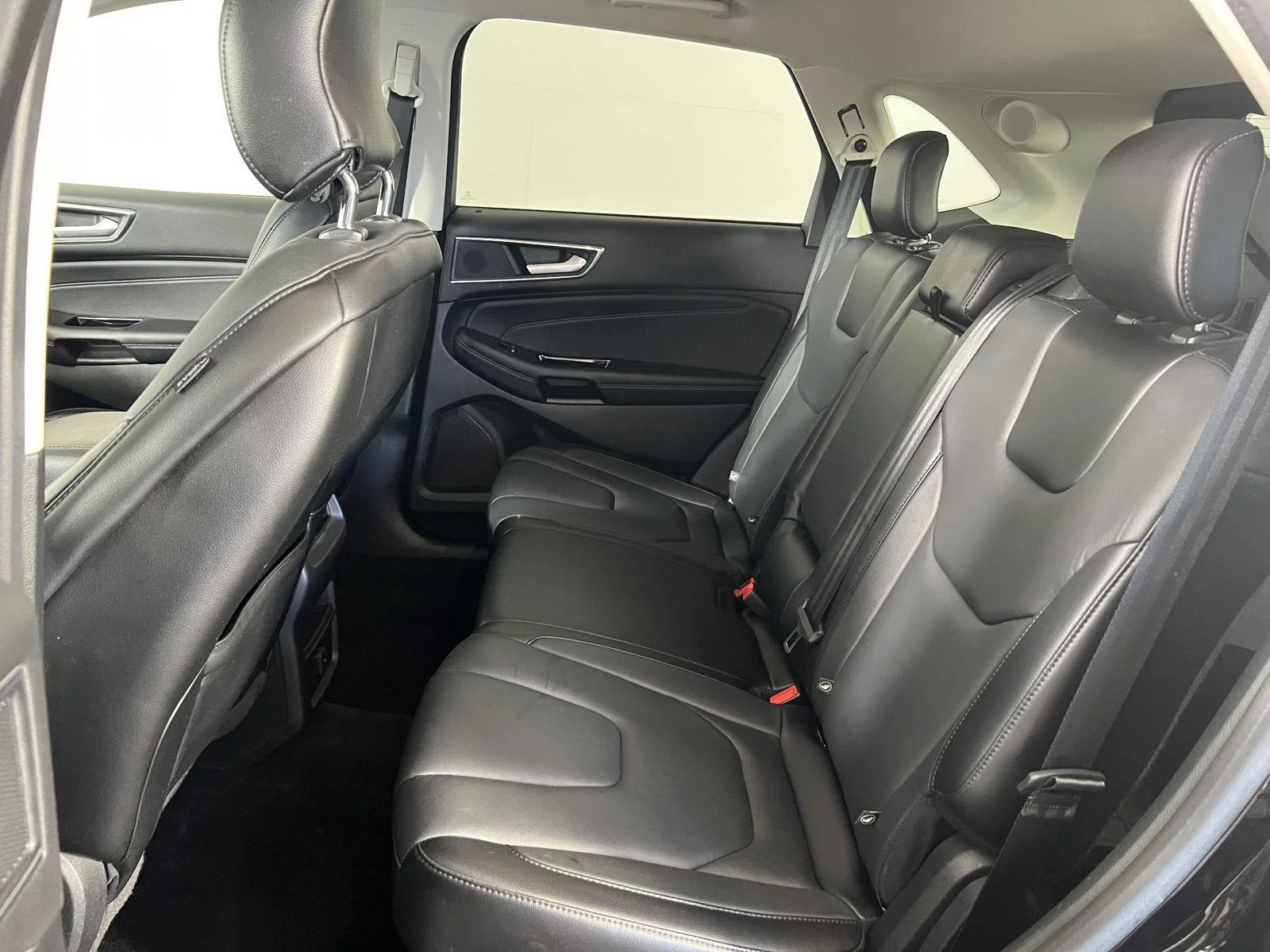Used 2018 Shadow Black Ford Titanium image 24