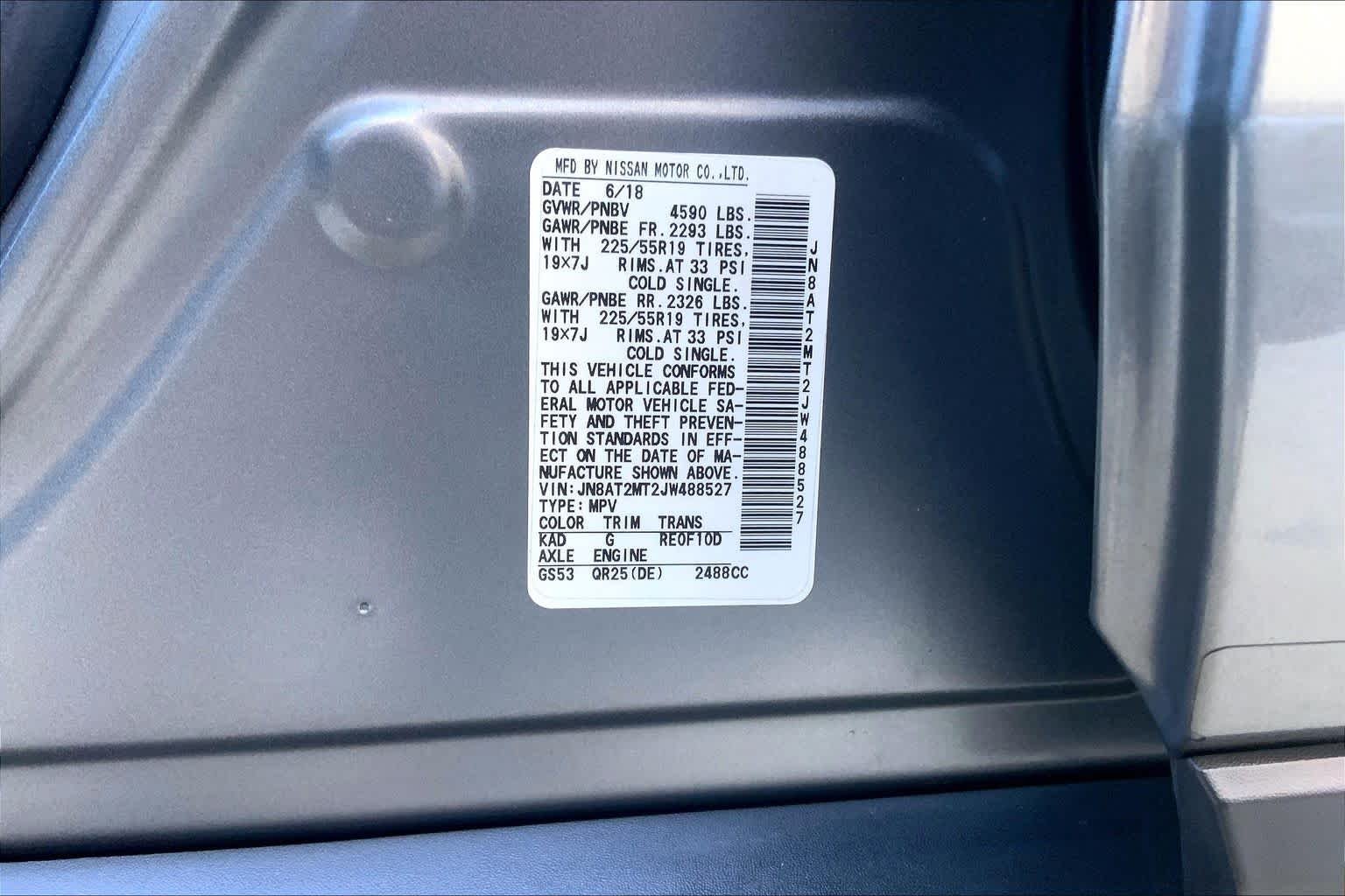 Used 2018 Gun Metallic Nissan SL image 34
