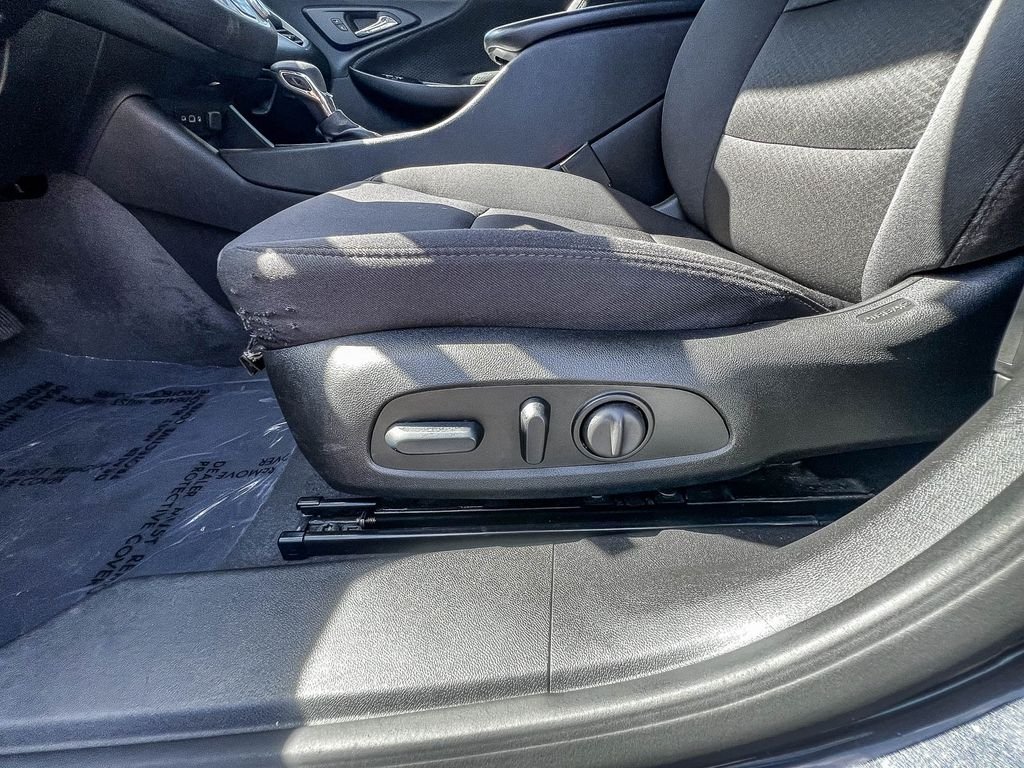 Used 2023 Gray Chevrolet LT image 20