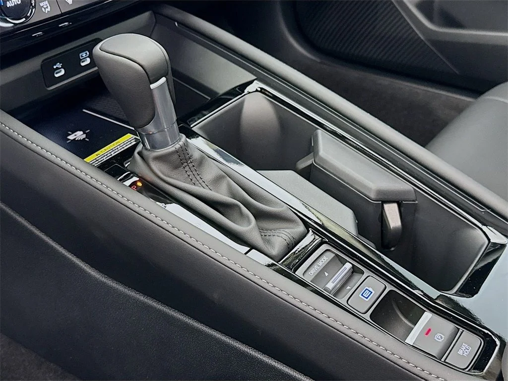 New 2026 Platinum White Pearl Honda Touring image 26