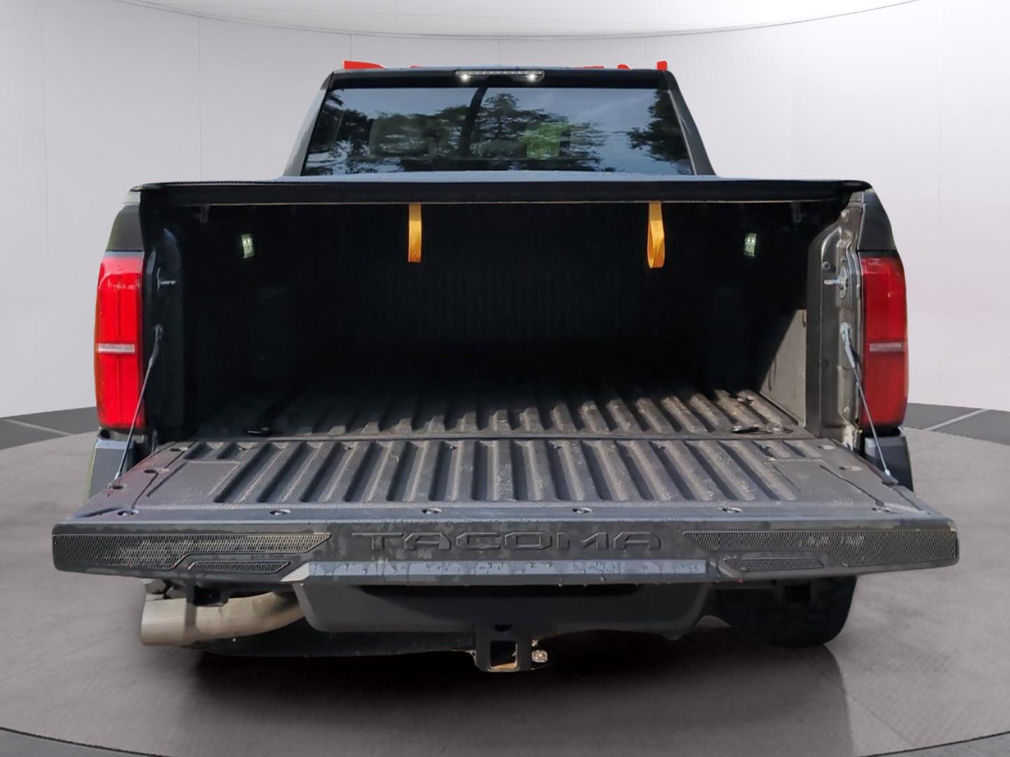 Used 2025 Underground Toyota SR5 image 9