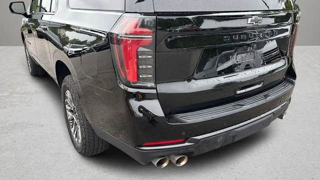 Used 2025 Black Chevrolet Z71 image 33