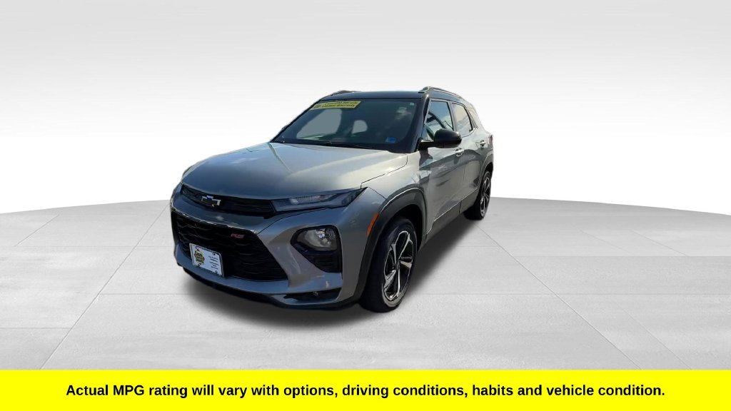 Used 2023 Gray Chevrolet RS image 2