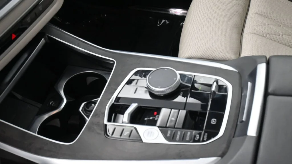 Used 2023 Black Sapphire Metallic BMW xDrive40i image 23