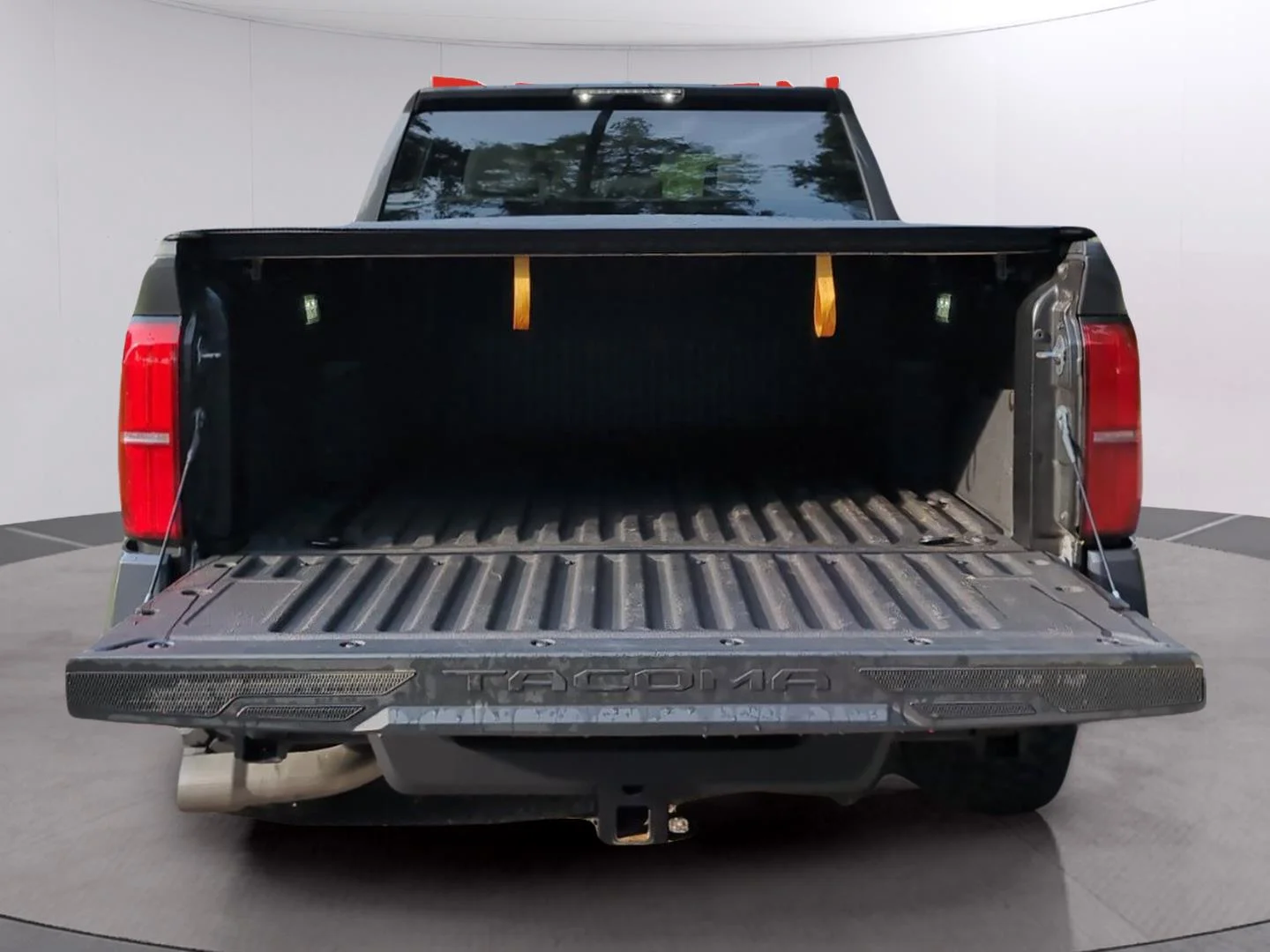 Used 2025 Underground Toyota SR5 image 9