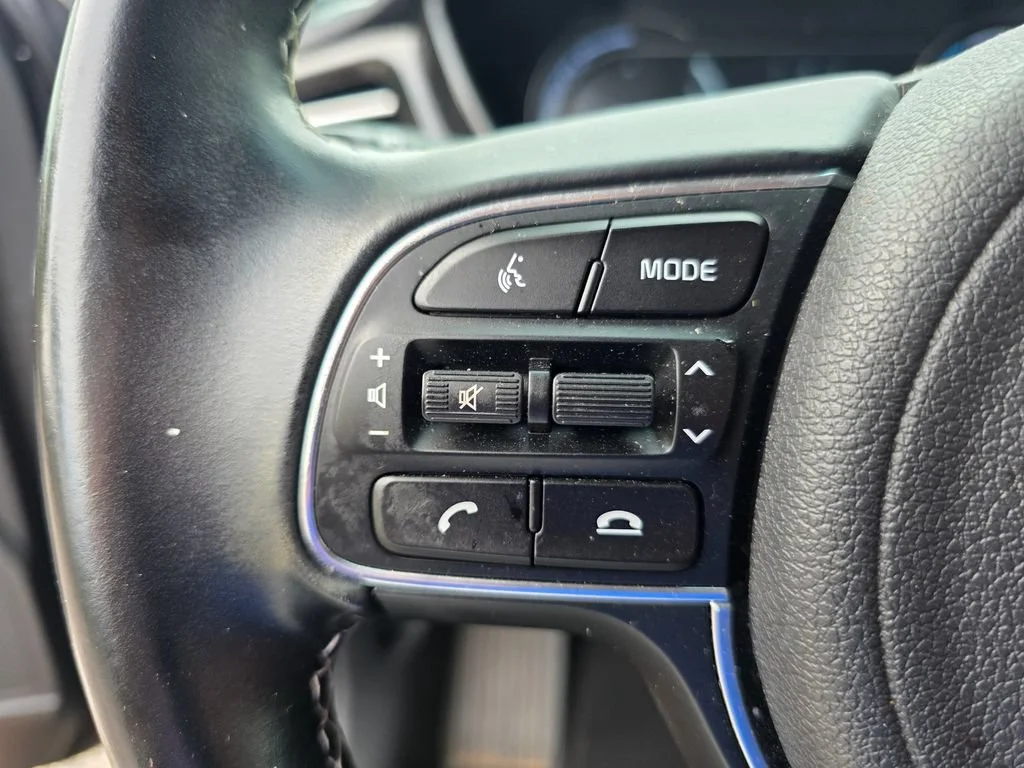 Used 2020 Gray Kia EX image 23