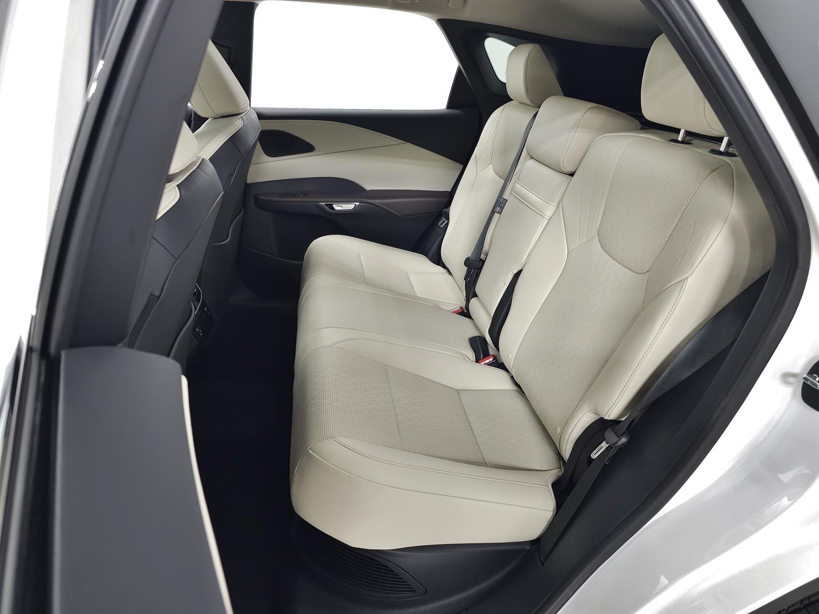 Certified Used 2026 White Lexus PREMIUM+ image 37