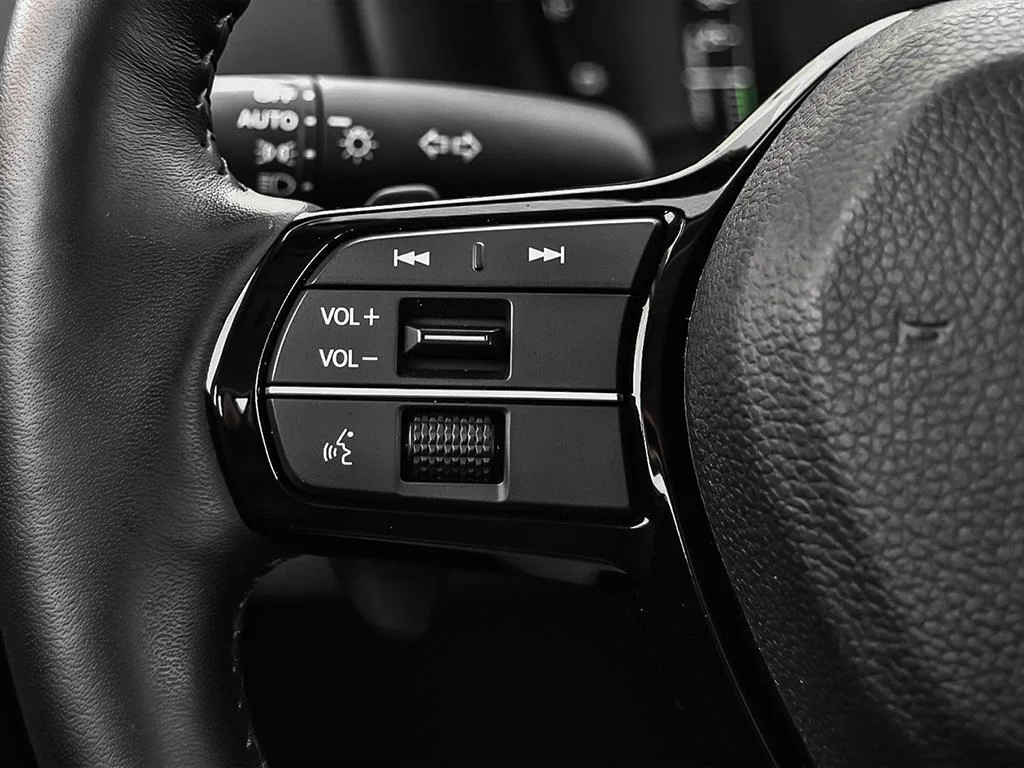 New 2026 Platinum White Pearl Honda TOURING The best of the Accord. The best of everyt image 15