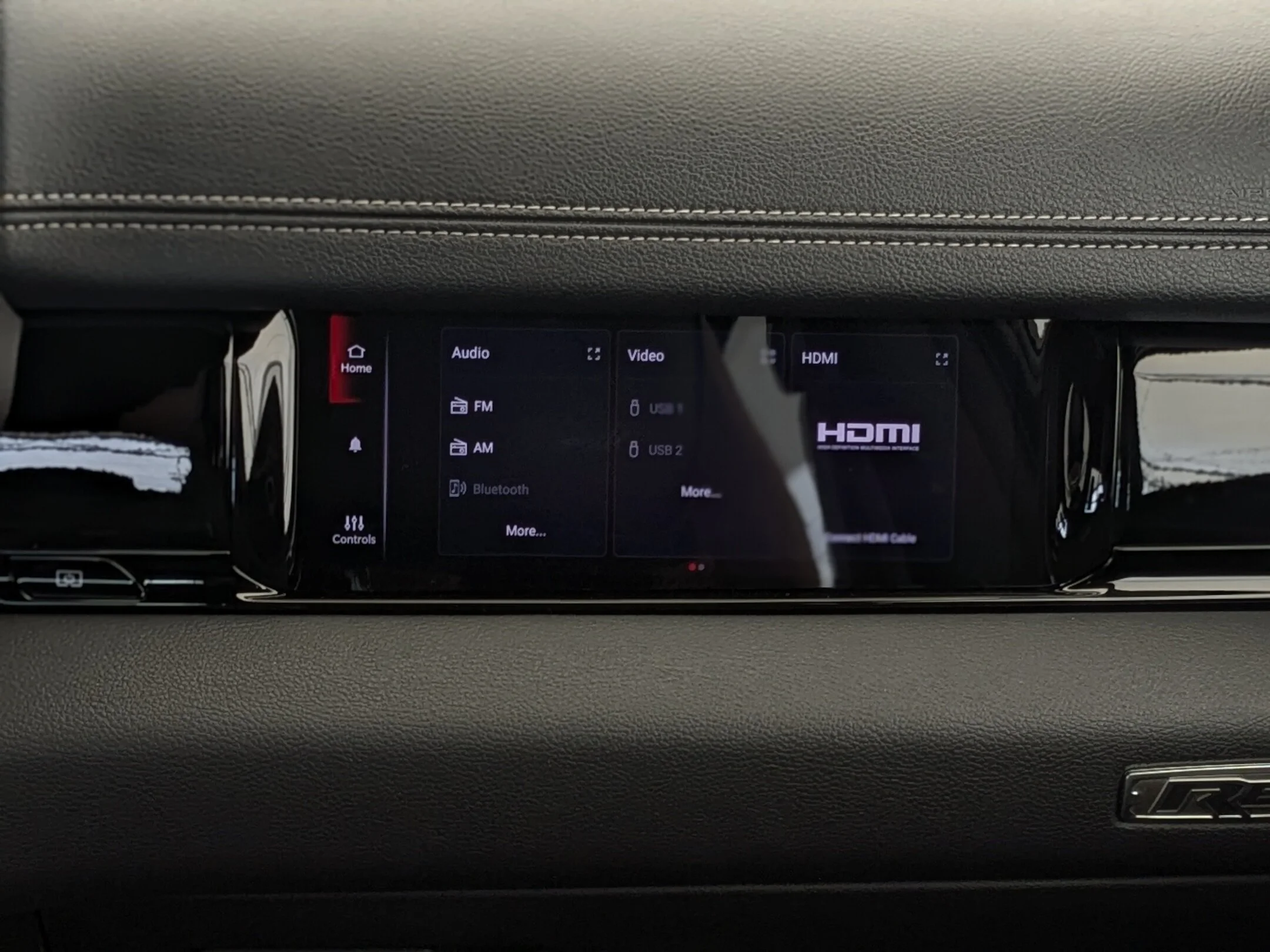 New 2026 Black RAM Rebel - - Level 2 Grp - Luxury Leather - Pano Sunroof - Harman/Kardon Audio & More! image 26
