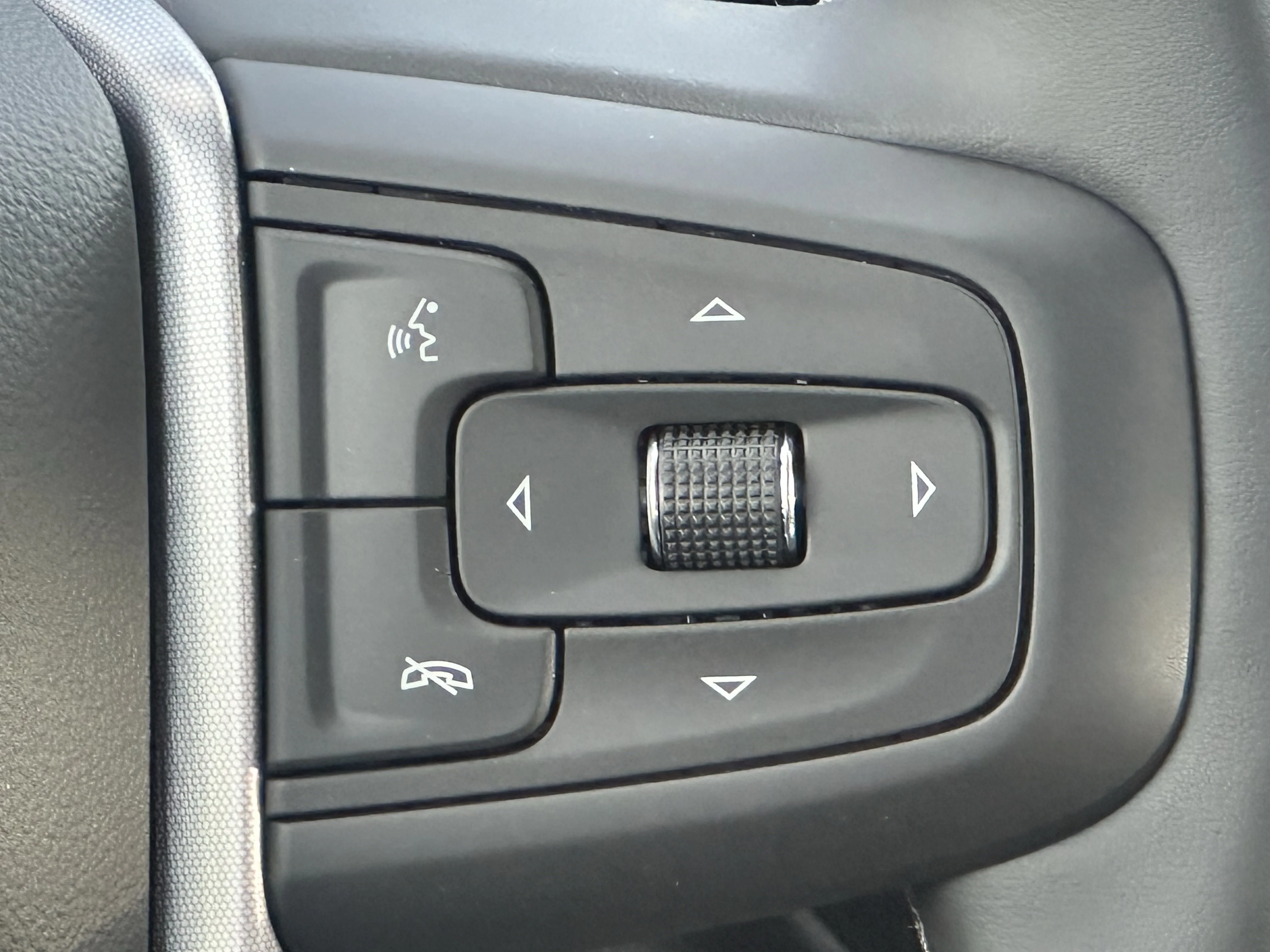 New 2026 Sterling Metallic GMC Elevation image 14