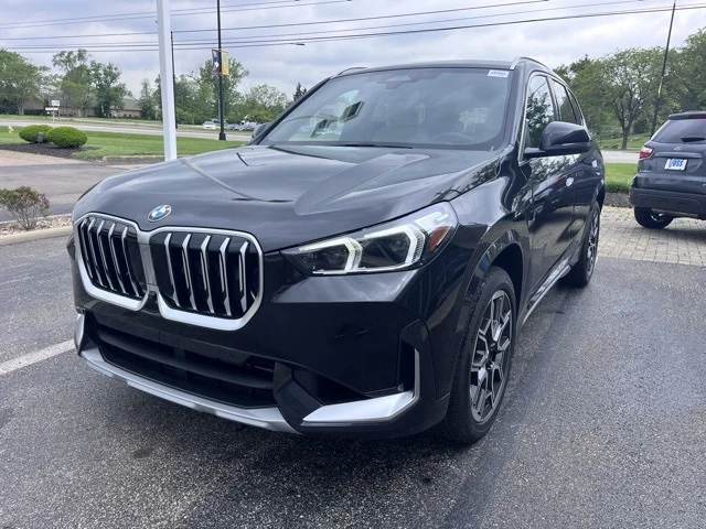 New 2025 Black Sapphire Metallic BMW xDrive28i image 9