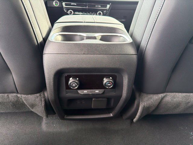 2027 Chevrolet Traverse LT - Photo 26