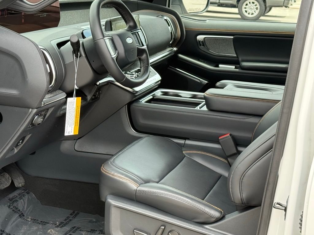 New 2026 Star White Metallic Tri-Coat Ford Tremor® image 5