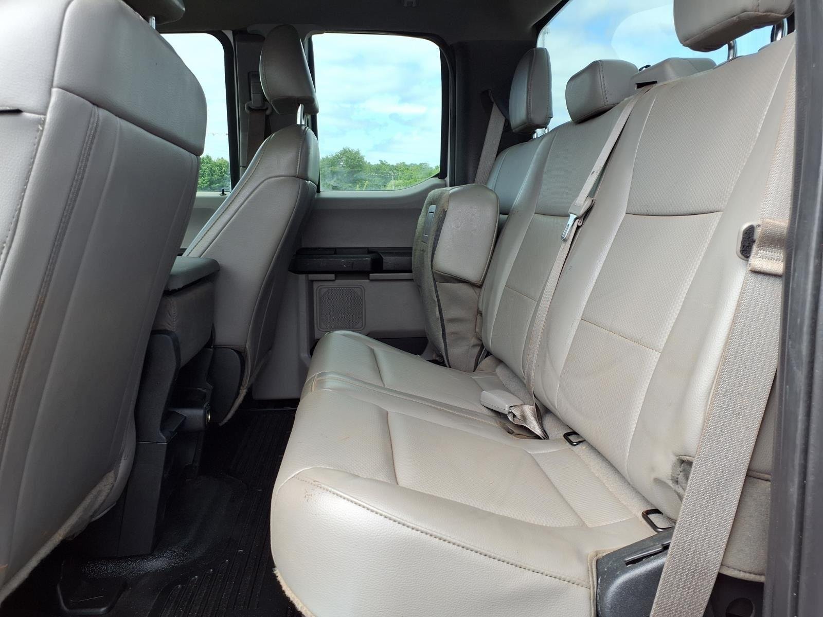 Used 2017  Ford XL image 20