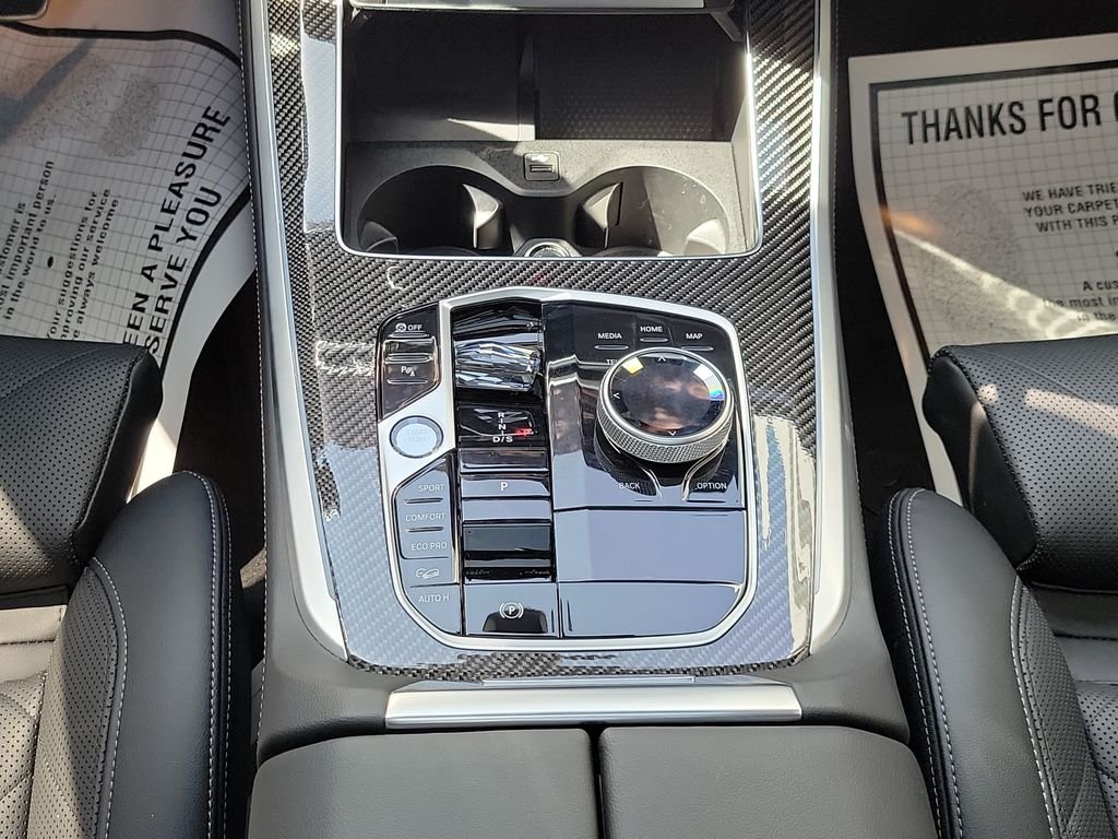 Used 2025 Gray BMW M60i image 18