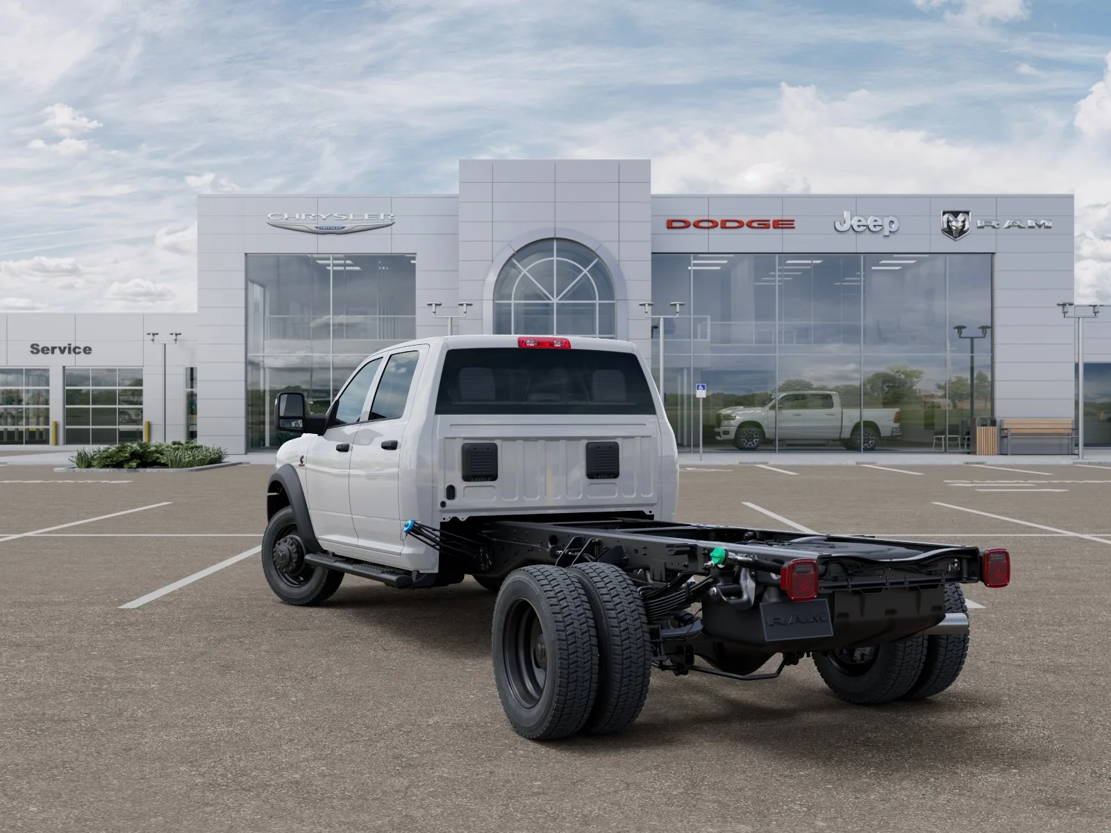 New 2026 Bright White Clearcoat RAM Tradesman image 31