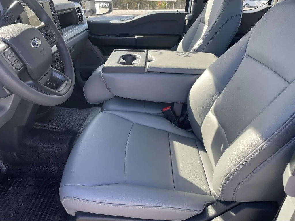 New 2025 White Ford XL image 13