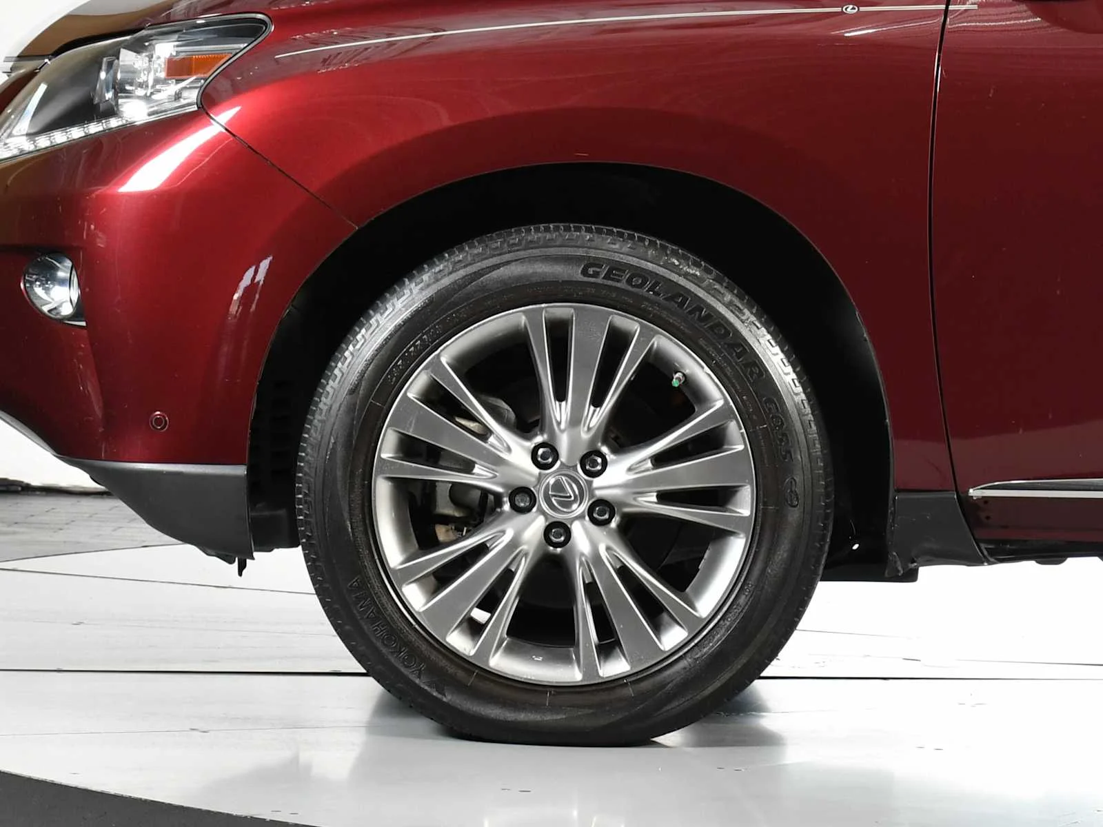 Used 2014 Claret Mica Lexus  image 10