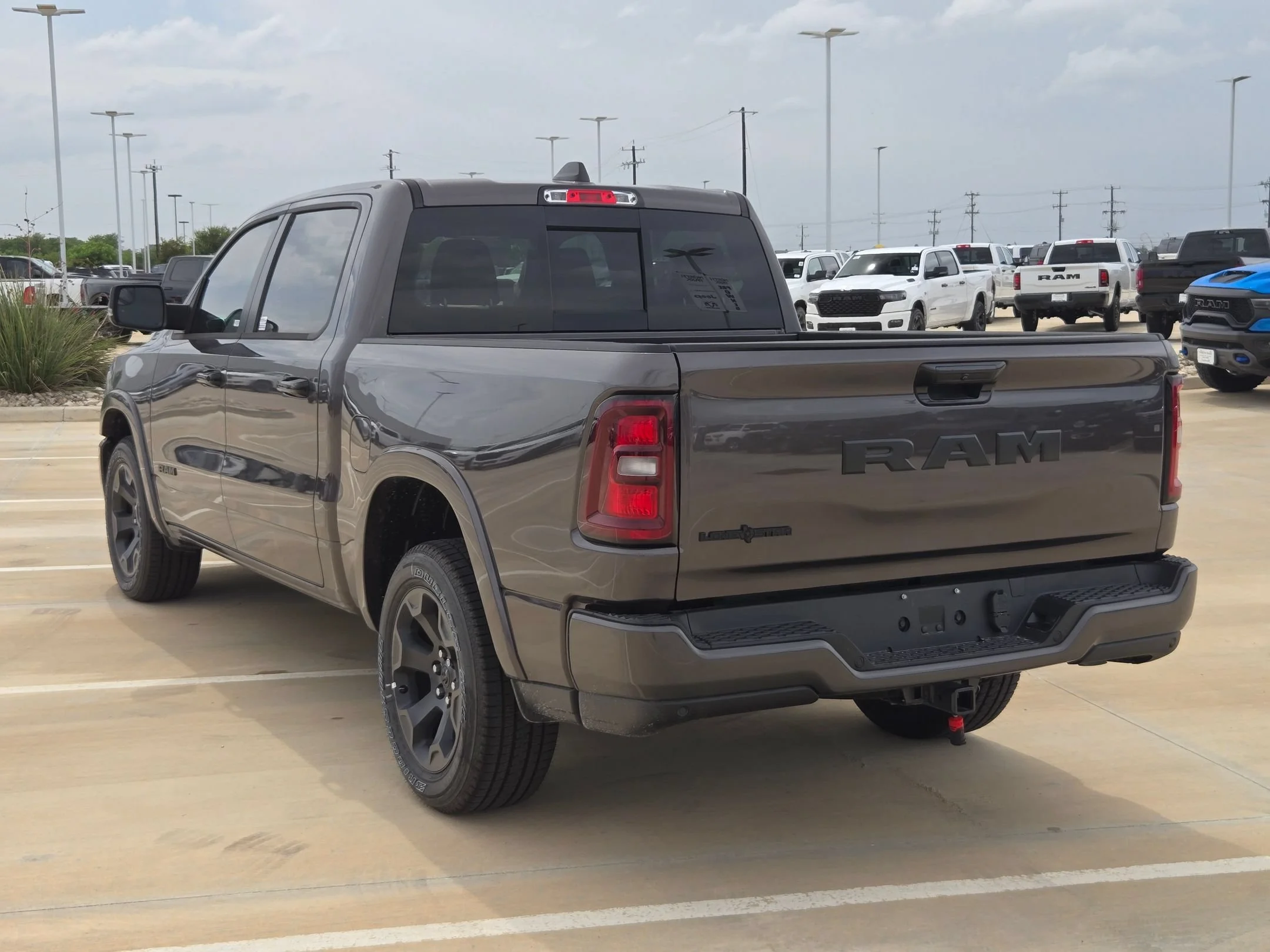 New 2026 Granite Crystal Metallic Clearcoat RAM Big Horn/Lone Star image 5