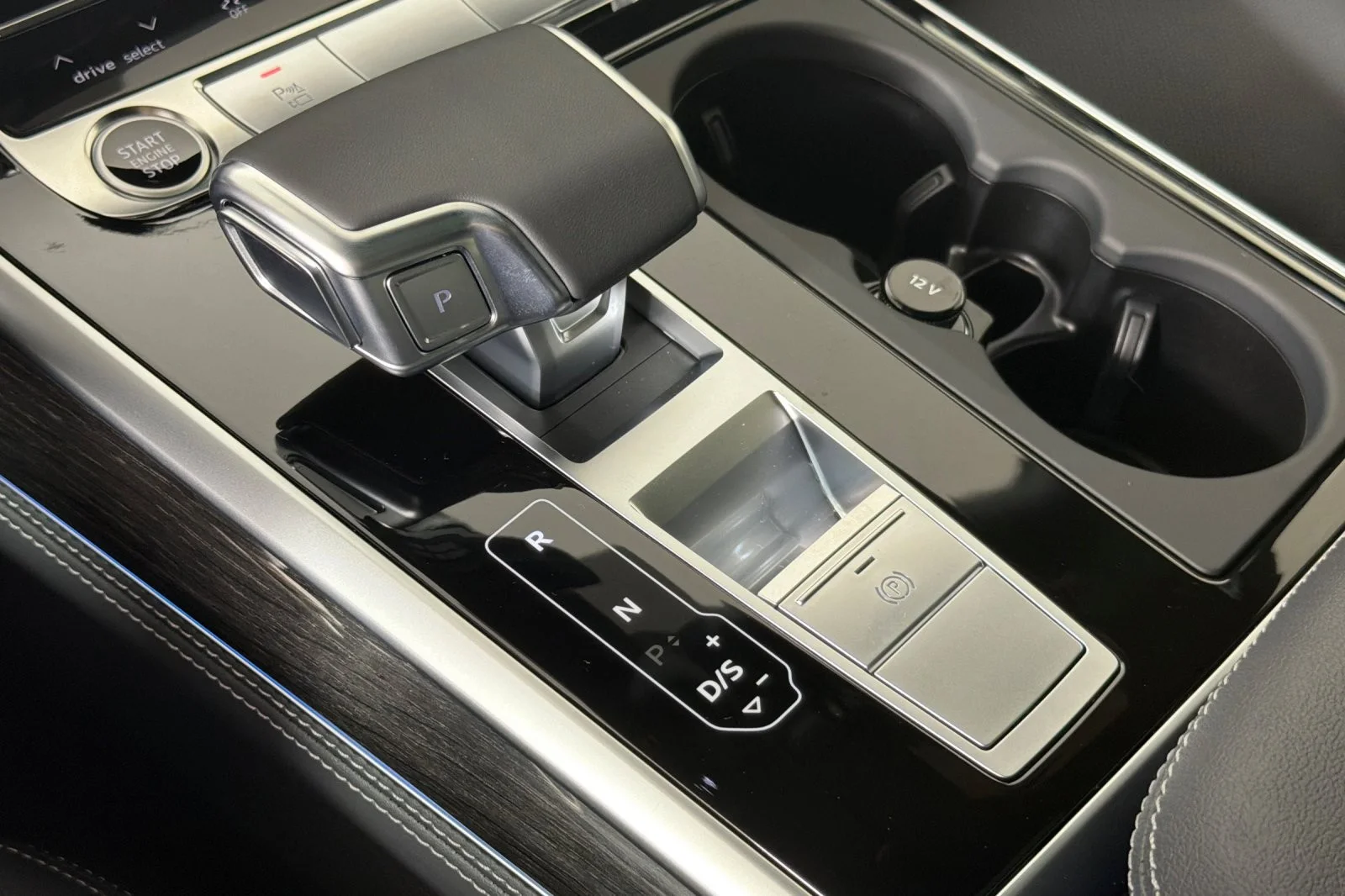 New 2026 Glacier White Metallic Audi Premium Plus quattro *Ltd Avail* image 21