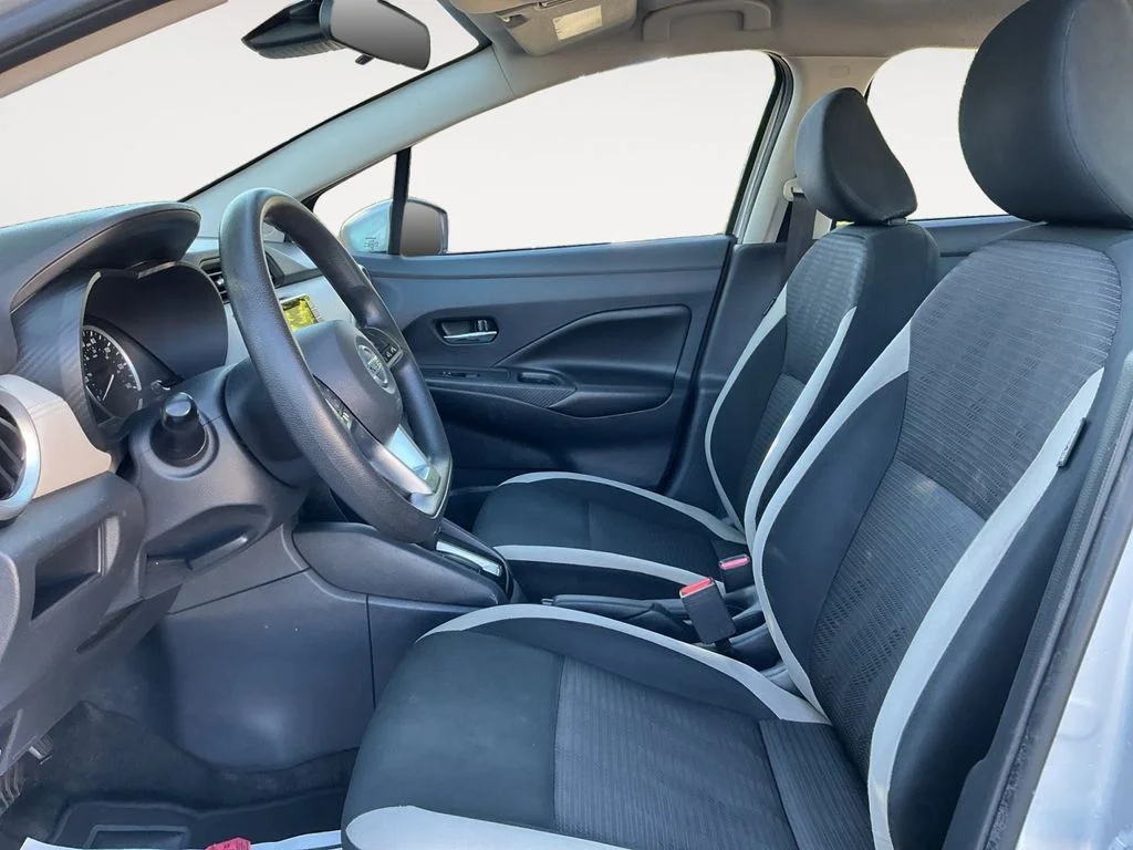 Used 2020 Silver Nissan 1.6 SV image 8