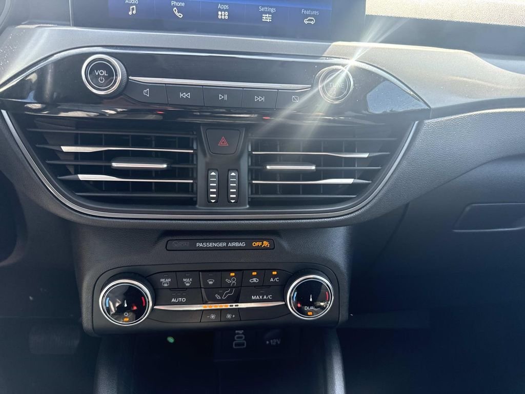 Used 2025 Silver Ford Active image 22